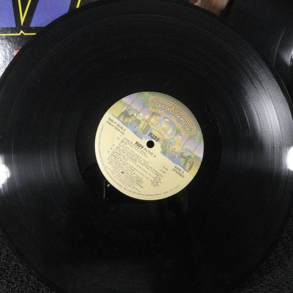 Kiss Alive II record album~2 album set~Detailed pics on cover~1977 edition. - Picture 5 of 6
